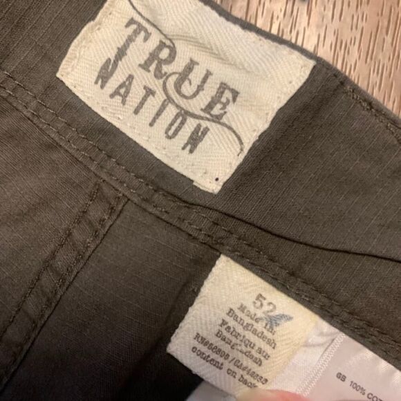 True Nation Men's Cargo Shorts in Washed Brown Size 52 NWT - Picture 4 of 10